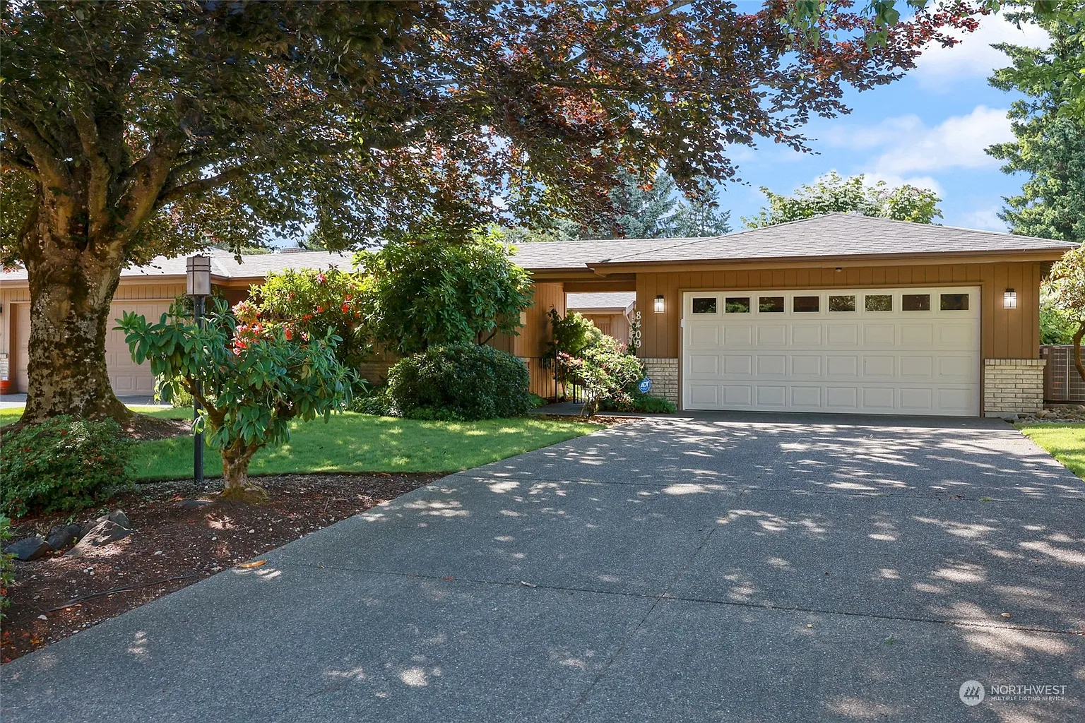 8409 Onyx Drive SW photo 1