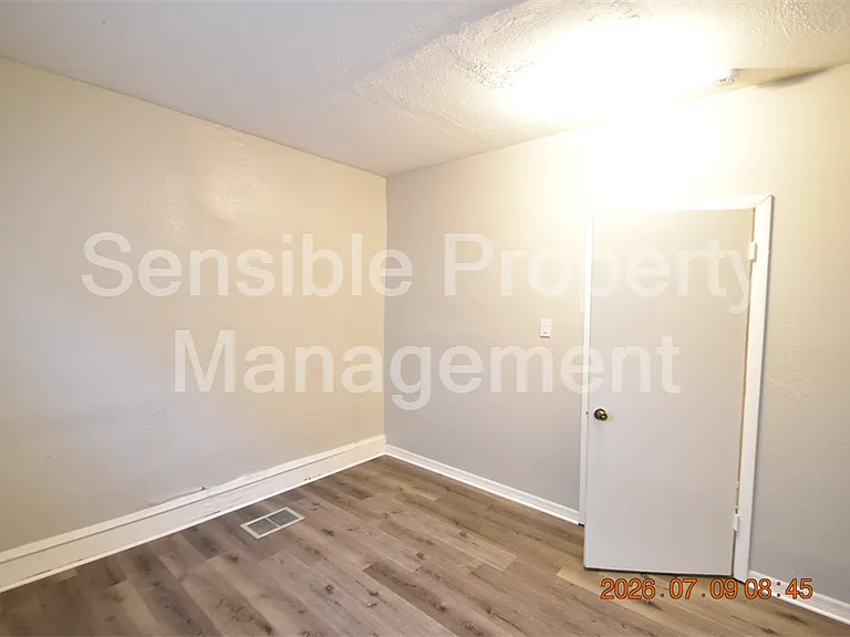 1908 E 15th Ave #A — Photo 19