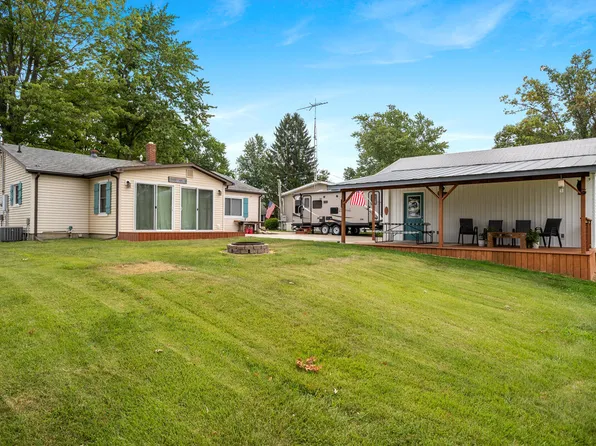 418 W Russell Dr, Coldwater, MI 49036