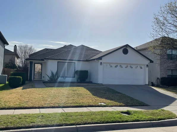 3359 Chapel Pointe Trl, Fort Worth, TX 76116
