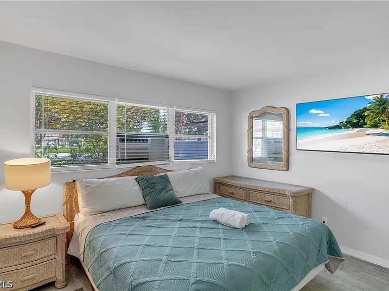 5226 Coronado Pkwy #A — Photo 9