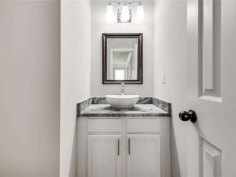1229 Vintage Pointe Dr — Photo 7