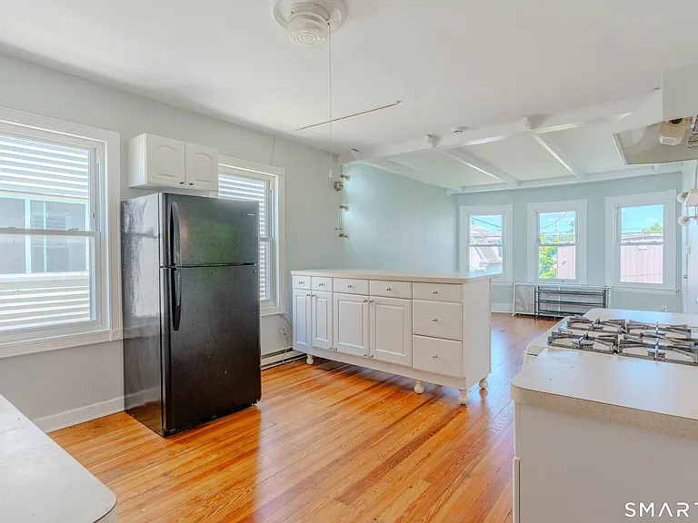 53-55 Davis Ave #B — Photo 2