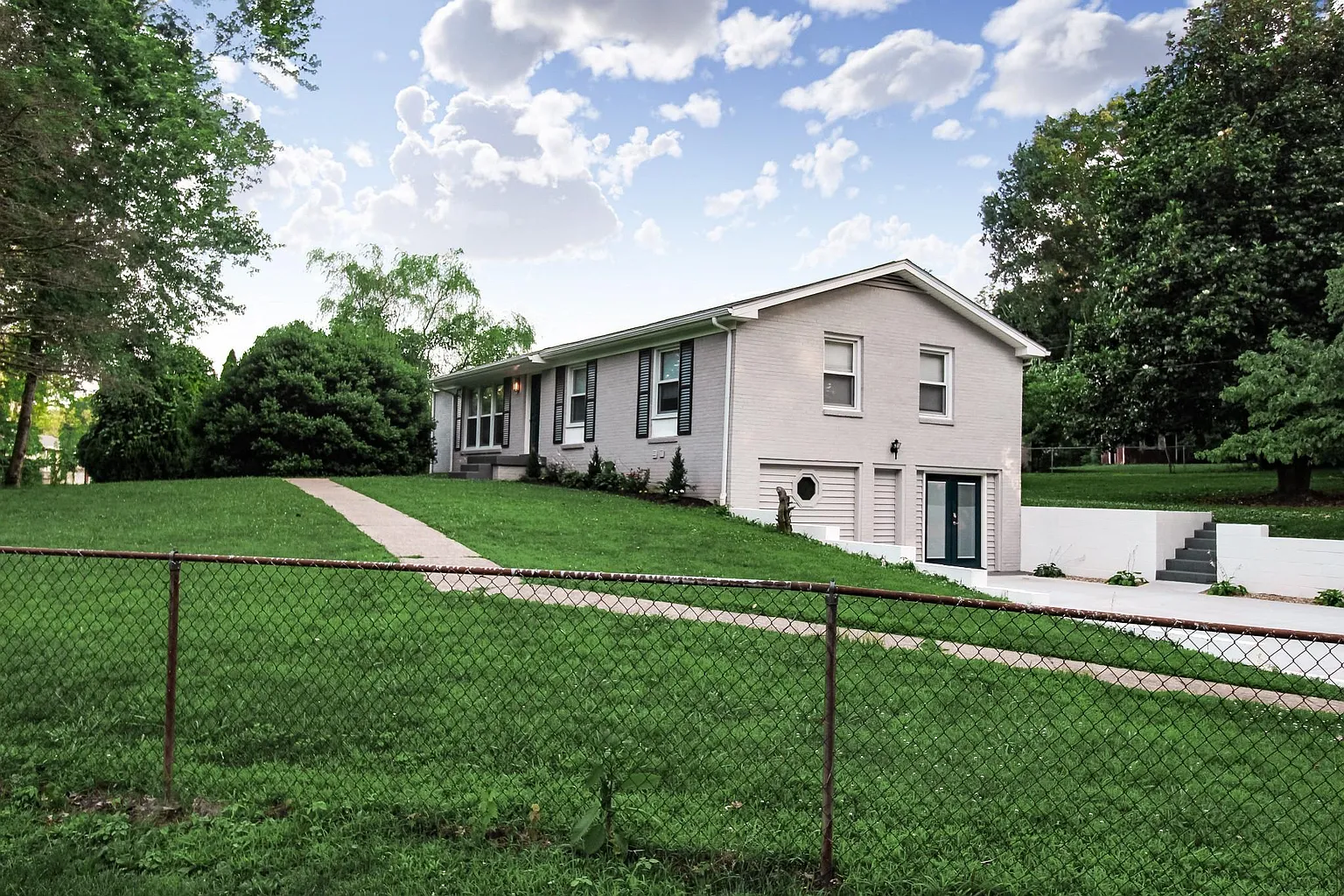 202 Shiloh Rd photo 1