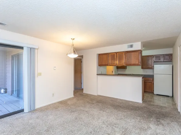 Palmetto Club Apartments