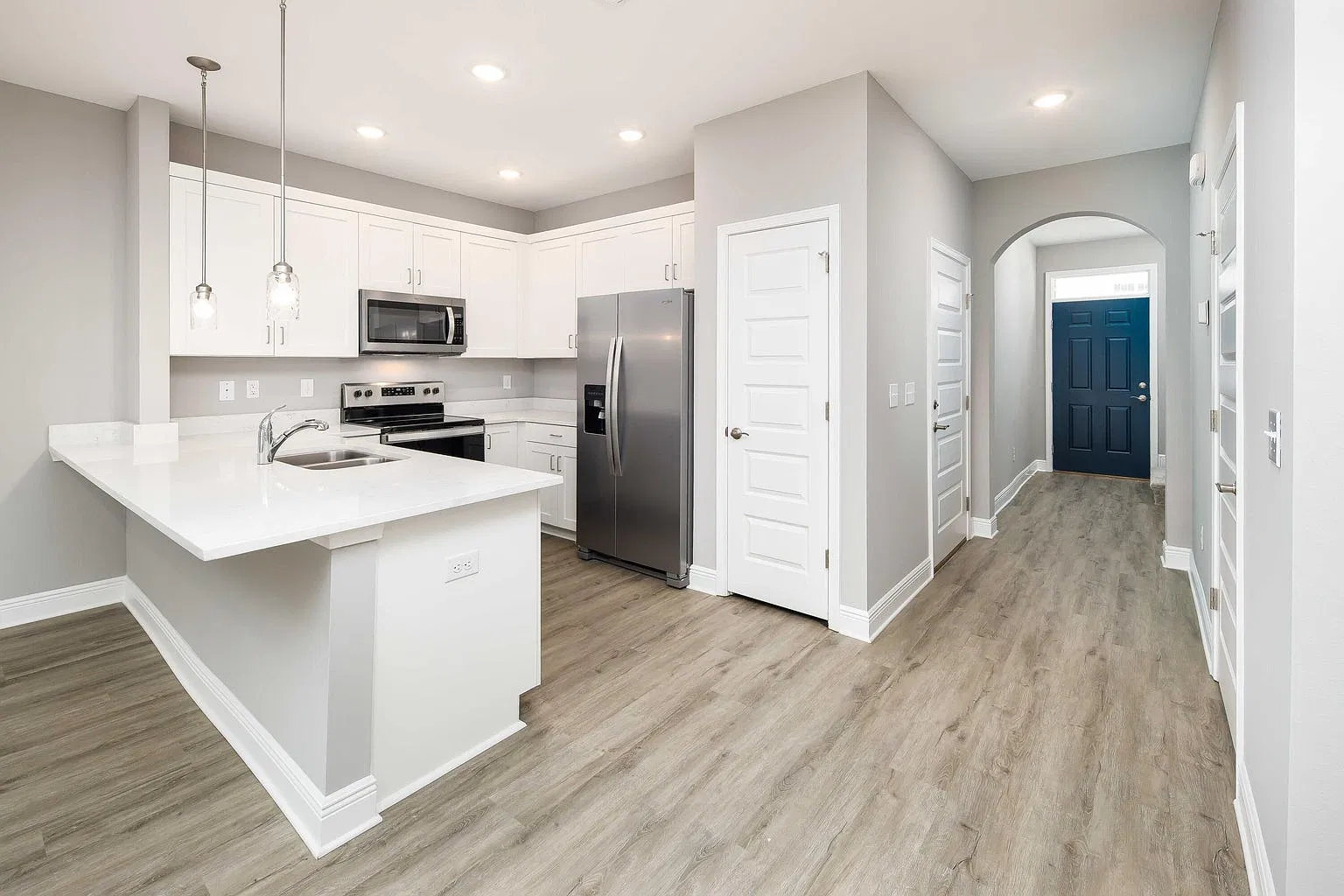 3 bed, 2.5 bath, 1544 sqft, $2,250 — Photo 2