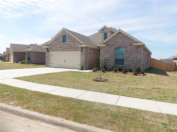 2nd image of 203 Fred Ln