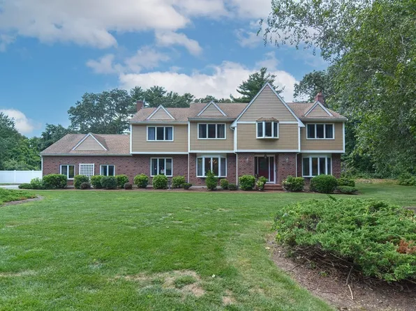 7 Hayden Dr, Foxboro, MA 02035