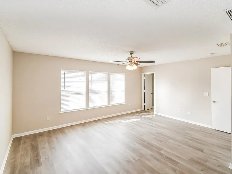 2168 Fresco Dr — Photo 11