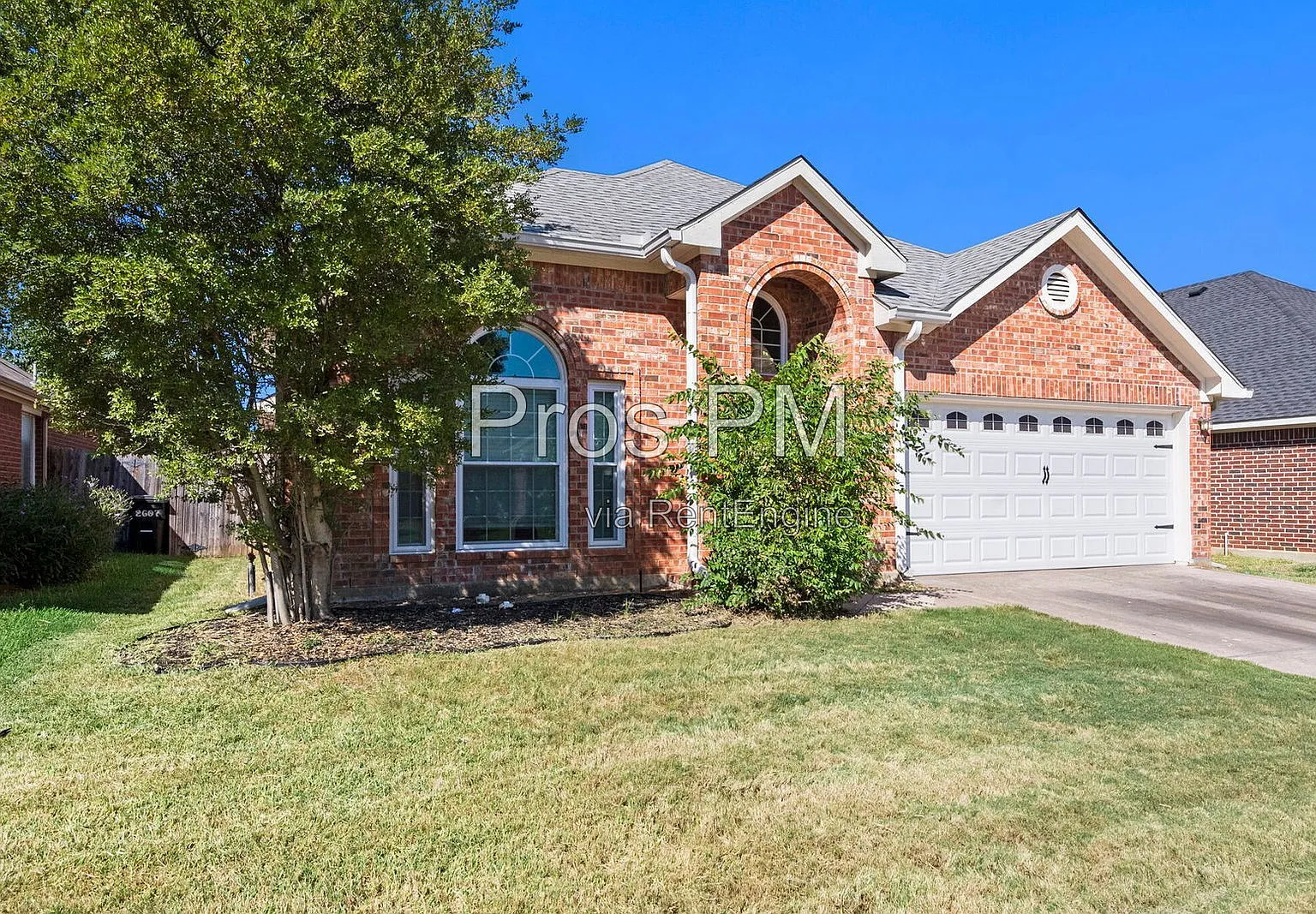 4 bed, 2.0 bath, 2231 sqft, $2,550 — Photo 3