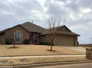 10040 NW 137th St, Yukon, OK 73099