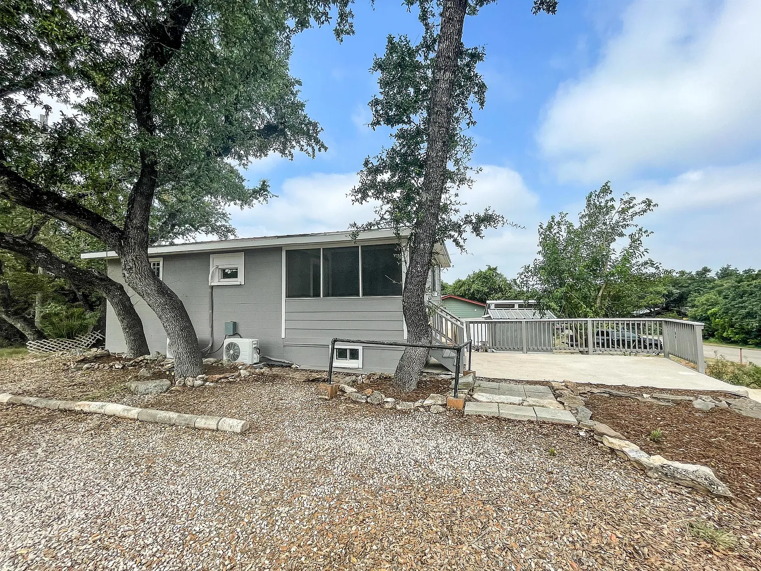 668 Creekside - 1 — Photo 3