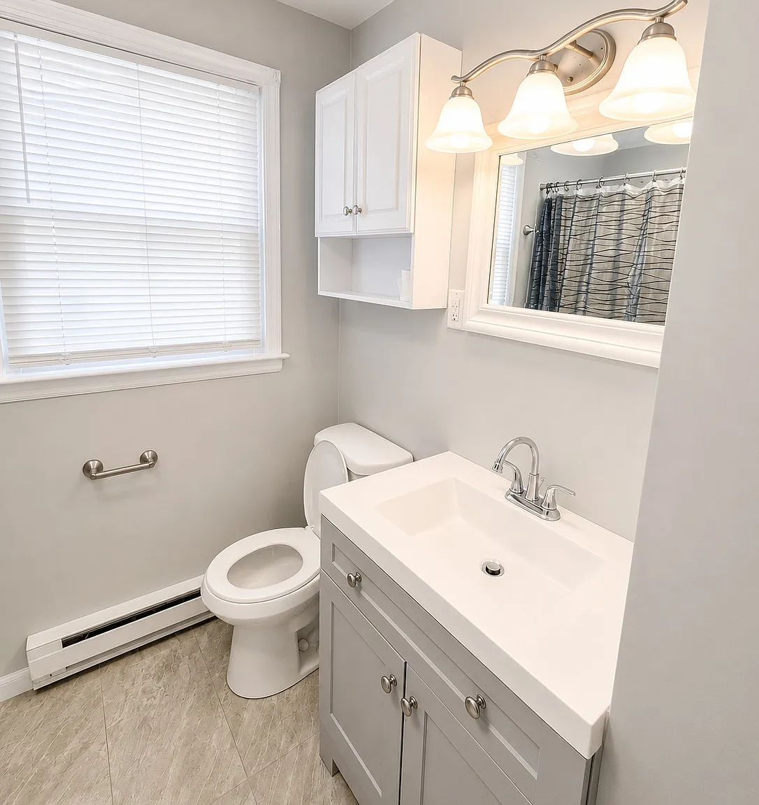 3 bed, 1.0 bath, 1000 sqft, $2,000 — Photo 2