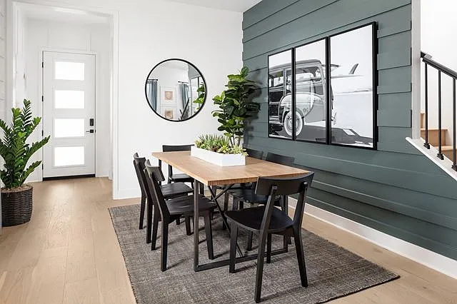 Living Room - Entry from Street
