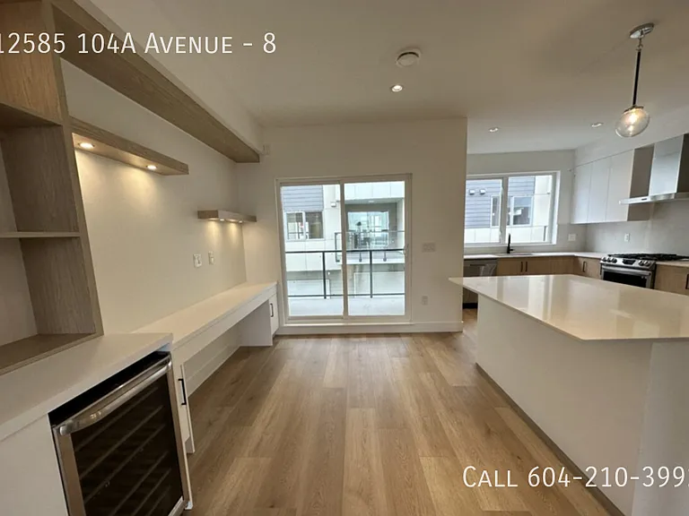 12585 104a Ave #8 — Photo 5