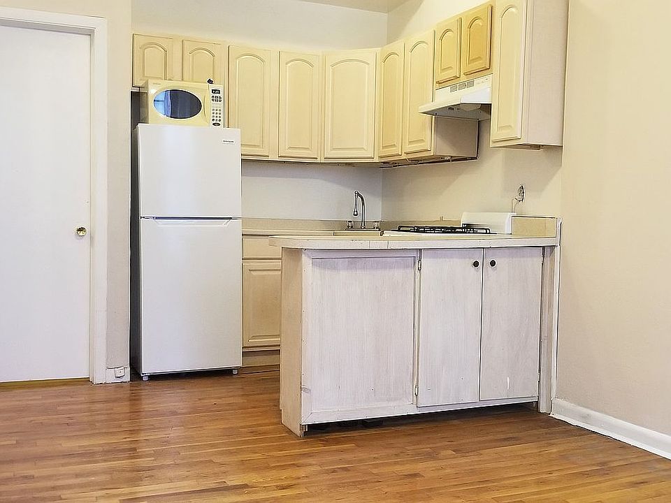 1st image of 219 W 78th St APT 2F