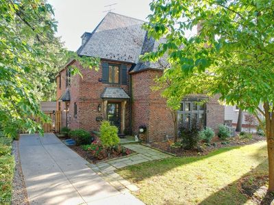 3077 Huntington Rd, Shaker Heights, OH, 44120