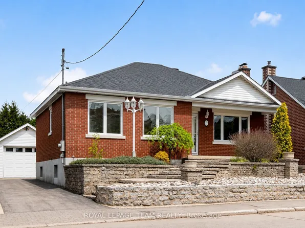 77 Presland Rd W, Ottawa, ON K1K 2C2