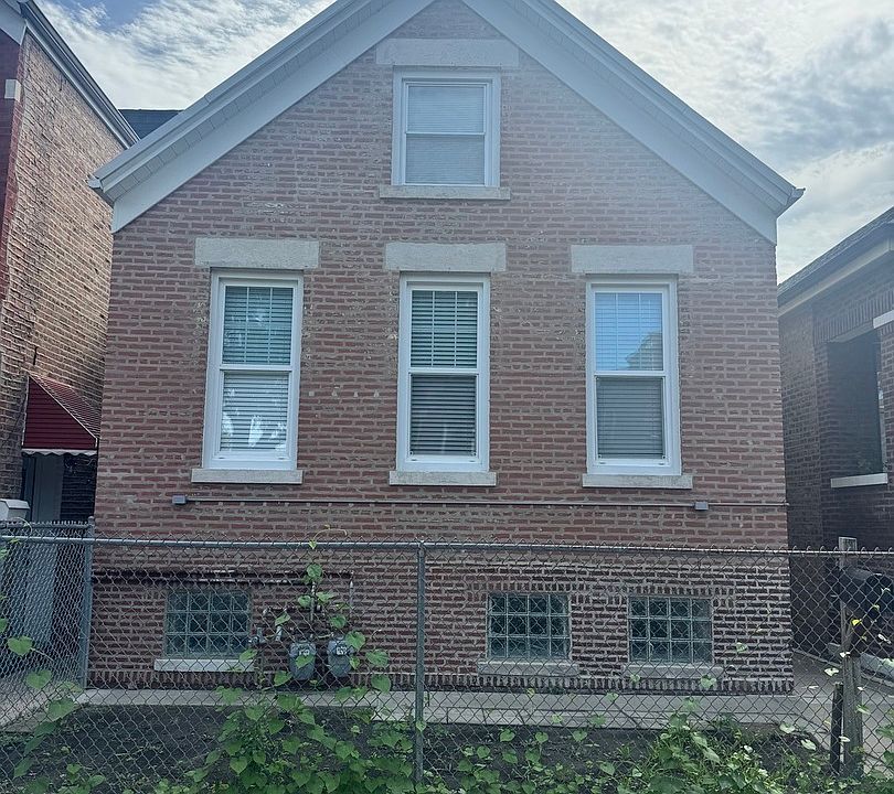 1st image of 3039 S Millard Ave