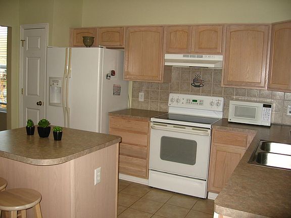 4th image of 3160 Kaylyn Ln