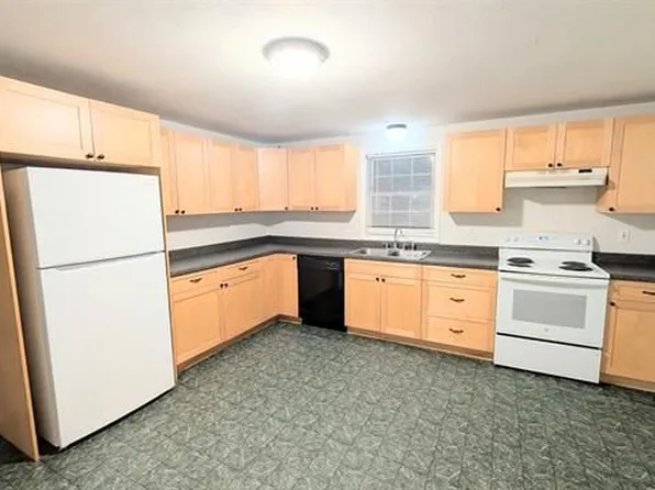 266 Bell St #1, Manchester, NH 03103