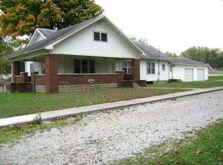 107 E Shipping St, Edwardsport, IN 47528