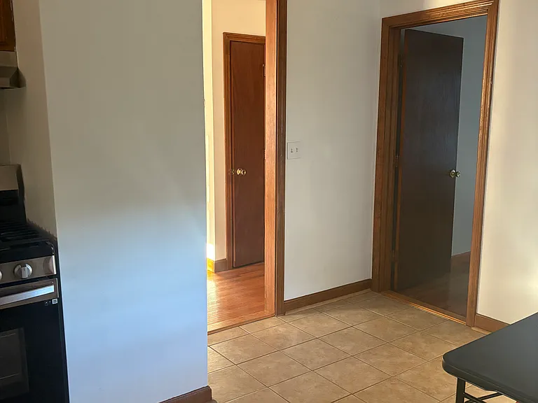 63 W Cole St #2 — Photo 3