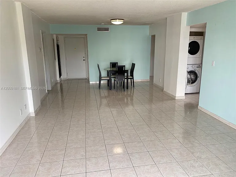1900 Diana Dr #3D — Photo 7