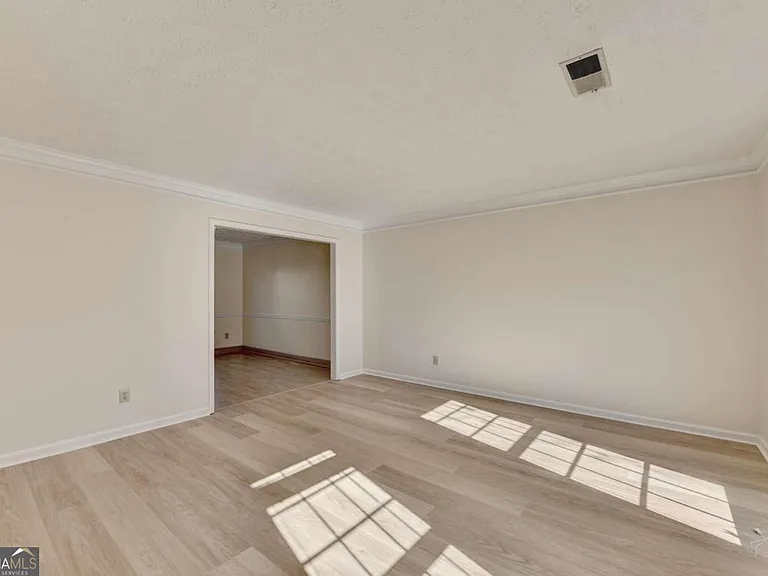 3945 Genoa Ct — Photo 9