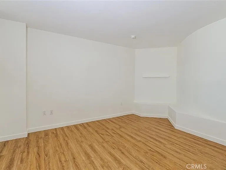 1100 Wilshire Blvd #2603 — Photo 11