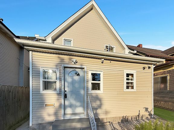2nd image of 2711 14th Ave S