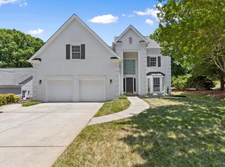 9255 Cameron Wood Dr, Charlotte, NC 28210