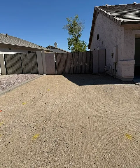 Oversized Rv gate