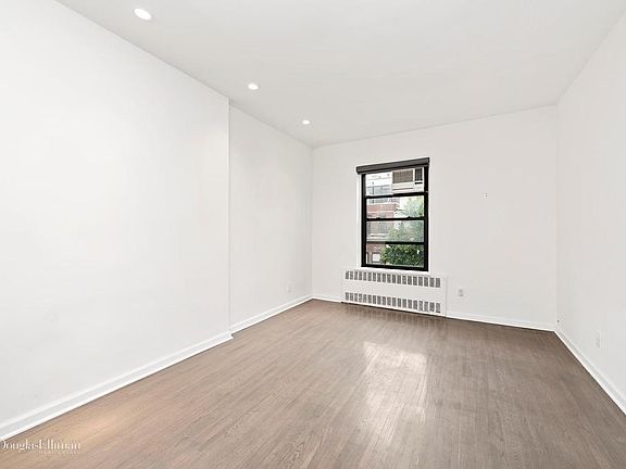 5th image of 27 W 82nd St APT 4B
