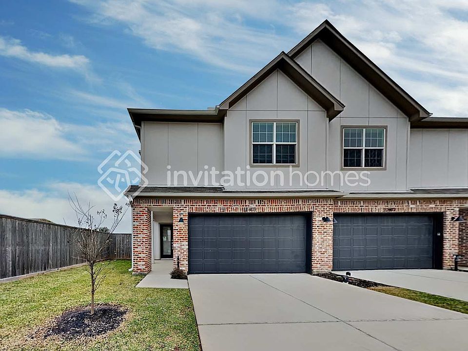 1st image of 12403 Imperial Lake Ln