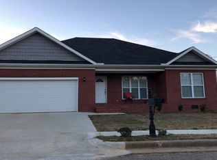 28 Left Fork Ln, Oxford, AL 36203