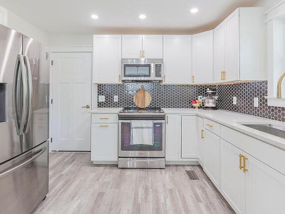 2nd image of 7235 Hydrus Dr