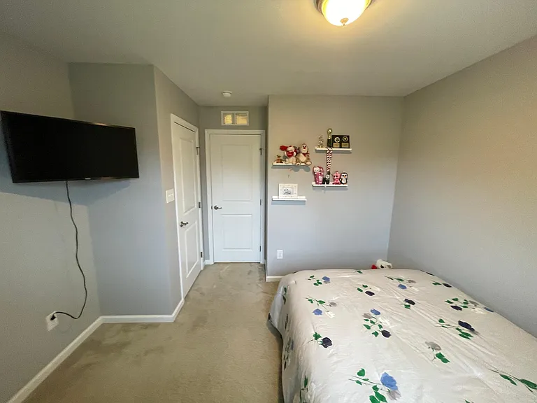 4 Wallace Rd — Photo 31