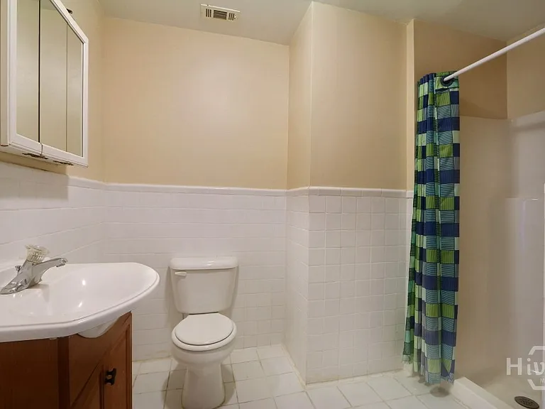 315 W Gwinnett St — Photo 30