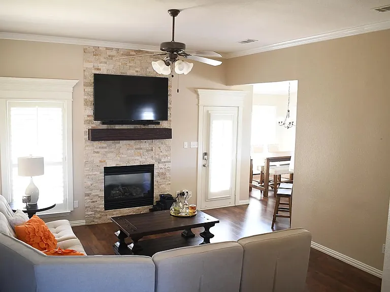 5100 Chesterfield Pl — Photo 5