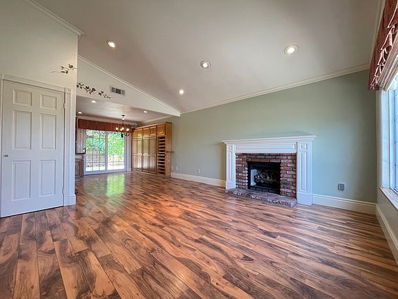4th image of 3324 Gingham Ct