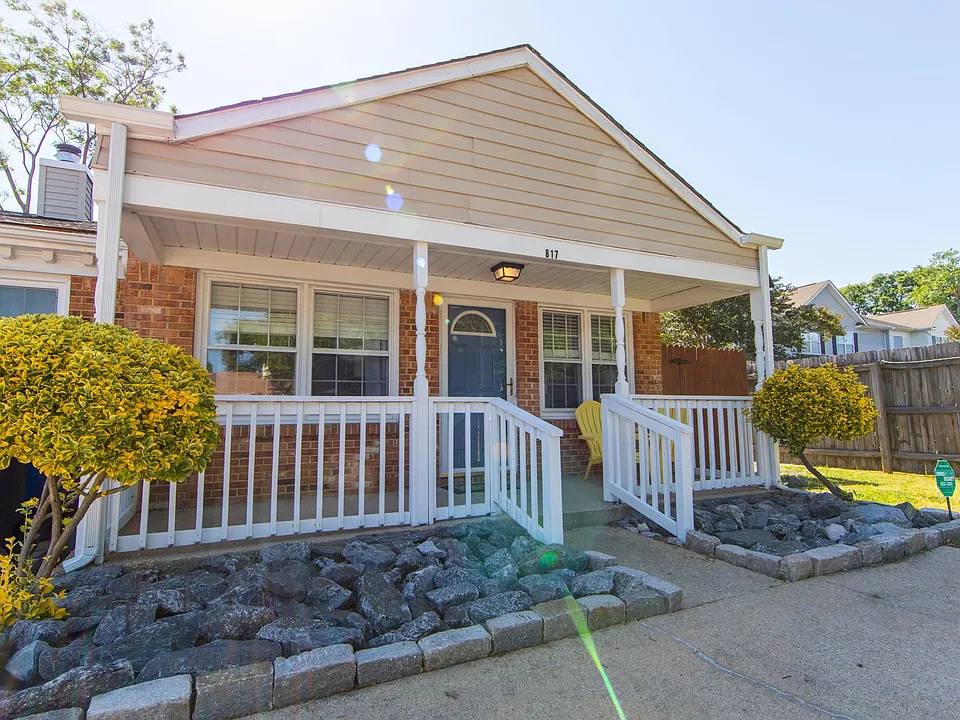 817 Chalk Ct