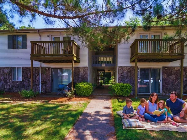Hillwood Manor, 1732 Stone St #8fd9d8565, Union City, TN 38261