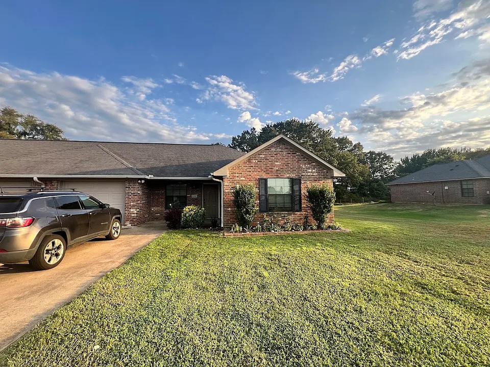13363 Country Meadow Ln