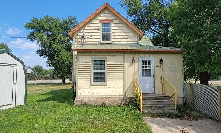 Listing photo 3