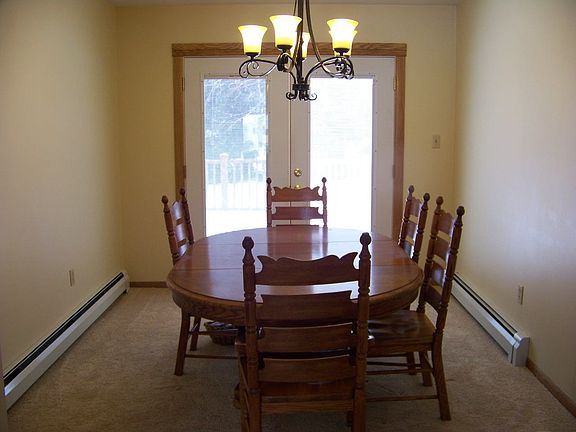 3rd image of 6 Chautauqua Ct