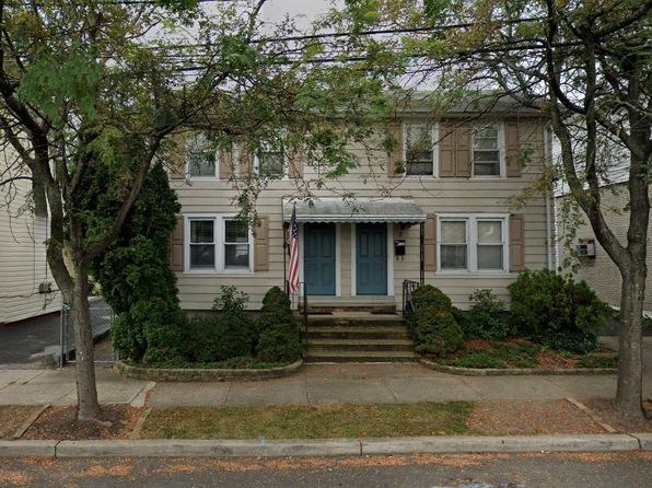 2 Loomis St