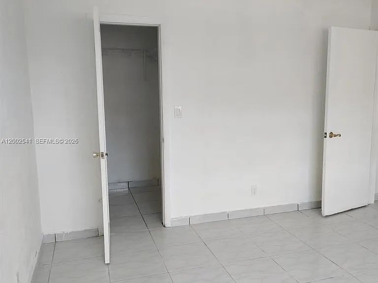 200 NE 12th Ave #1C — Photo 8