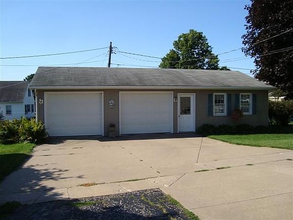 2+DETATCHED INSULTED GARAGE 