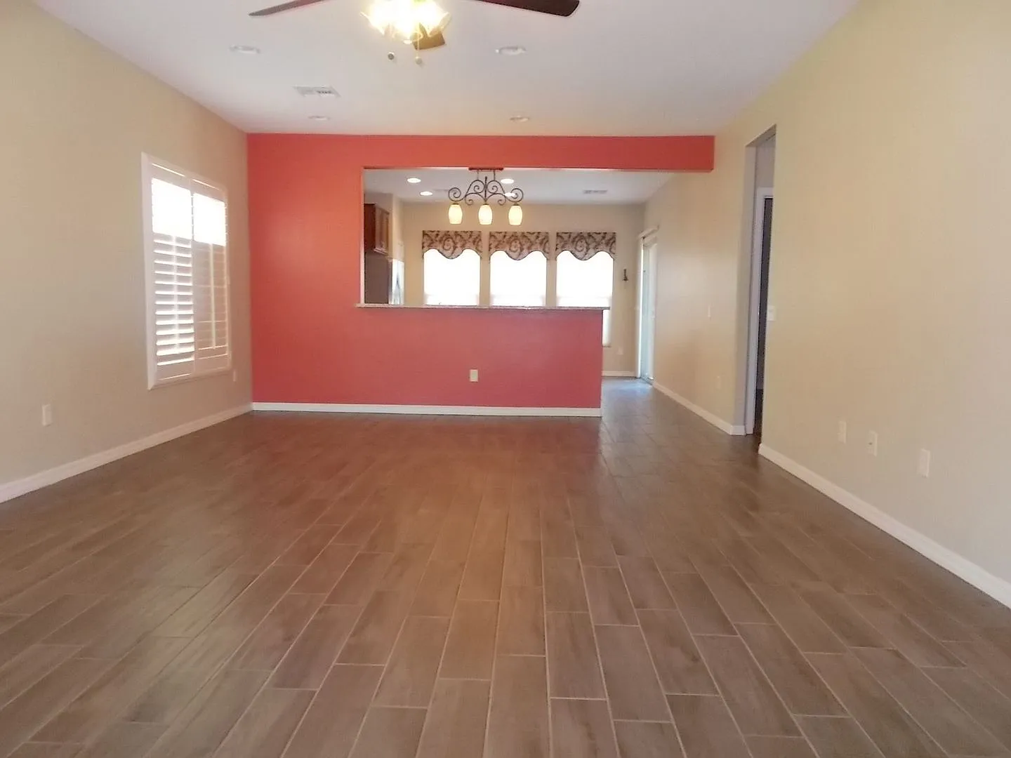 Beautiful 55+ Single-Story Home Available in Mesquite — Photo 4